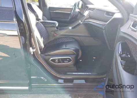 2023 Jeep Grand Cherokee Summit 4X2 from USA, damaged, VIN 1C4RJGEG1P8726786